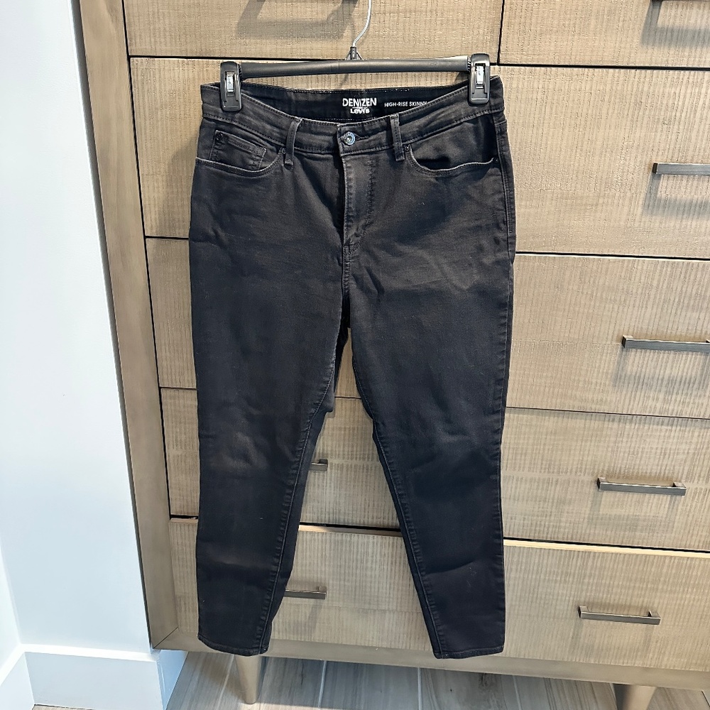 Levi’s Denizen High Rise Skinny -  Sz 12S/31